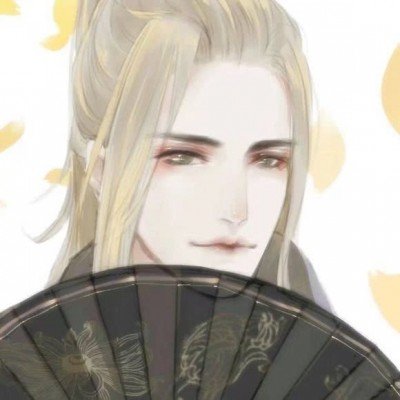 5岁男孩砸平滑梯旁凸起钉子